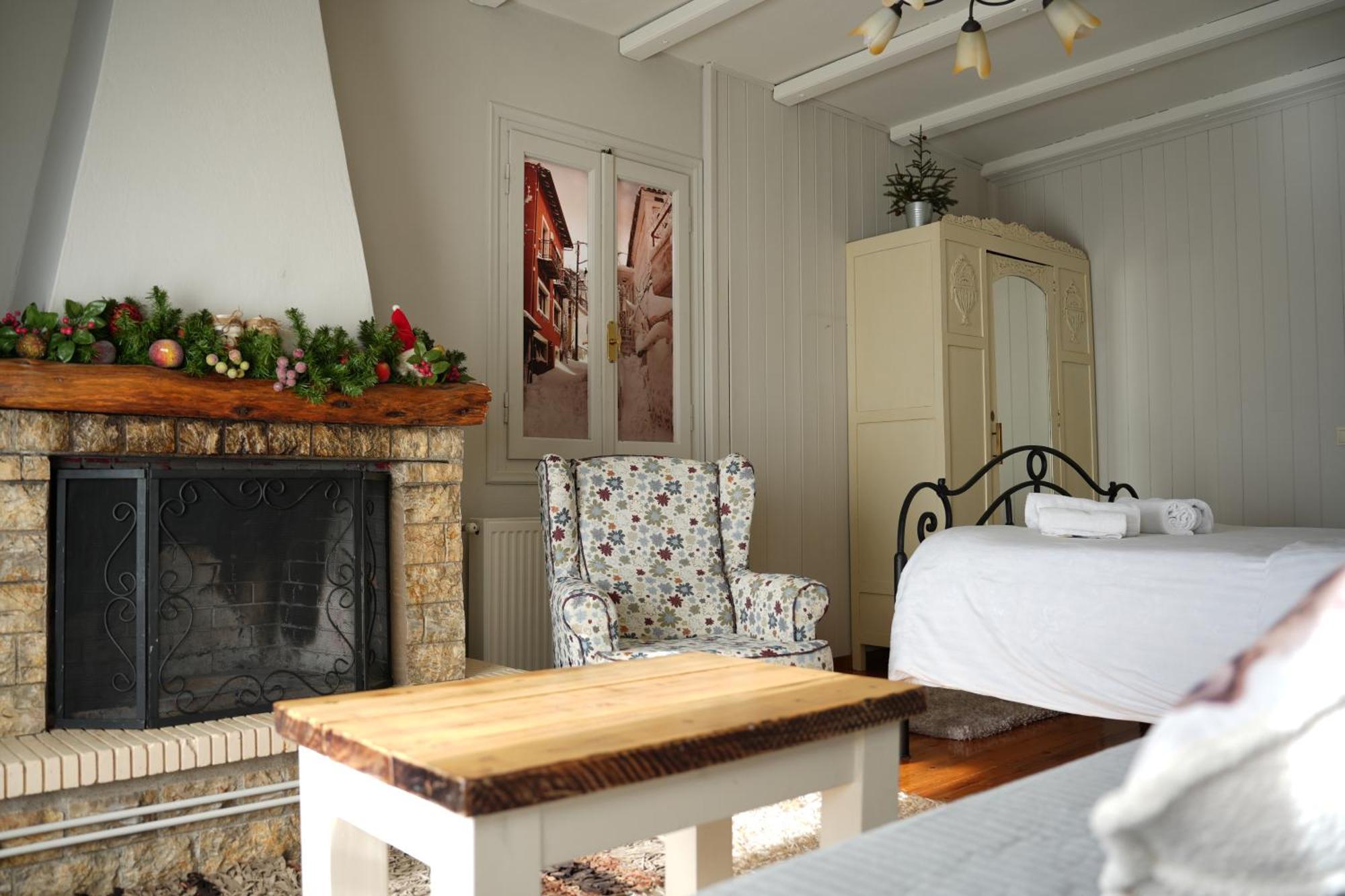 Guesthouse Doma Est 1991 Arachova Zewnętrze zdjęcie