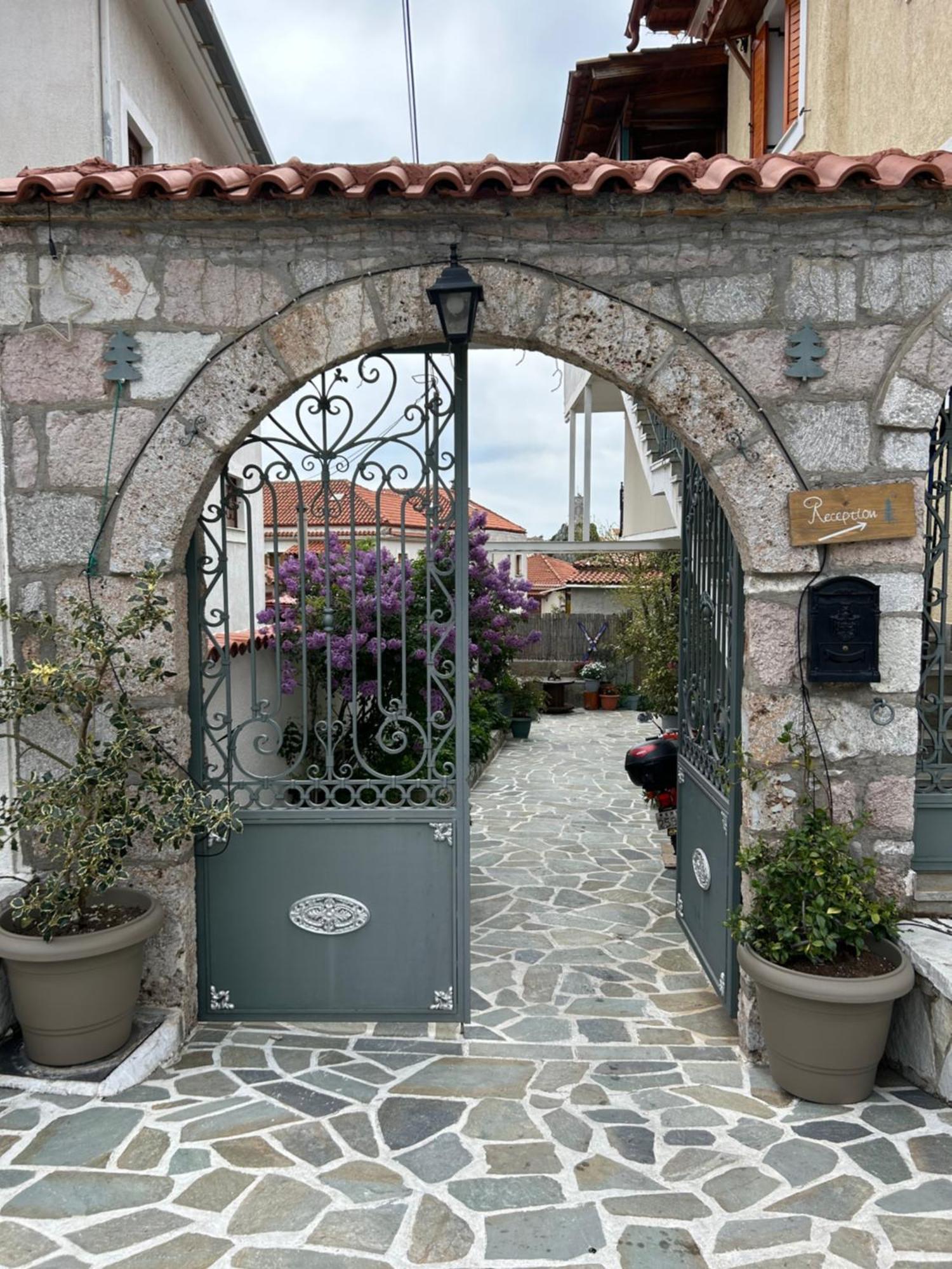 Guesthouse Doma Est 1991 Arachova Zewnętrze zdjęcie