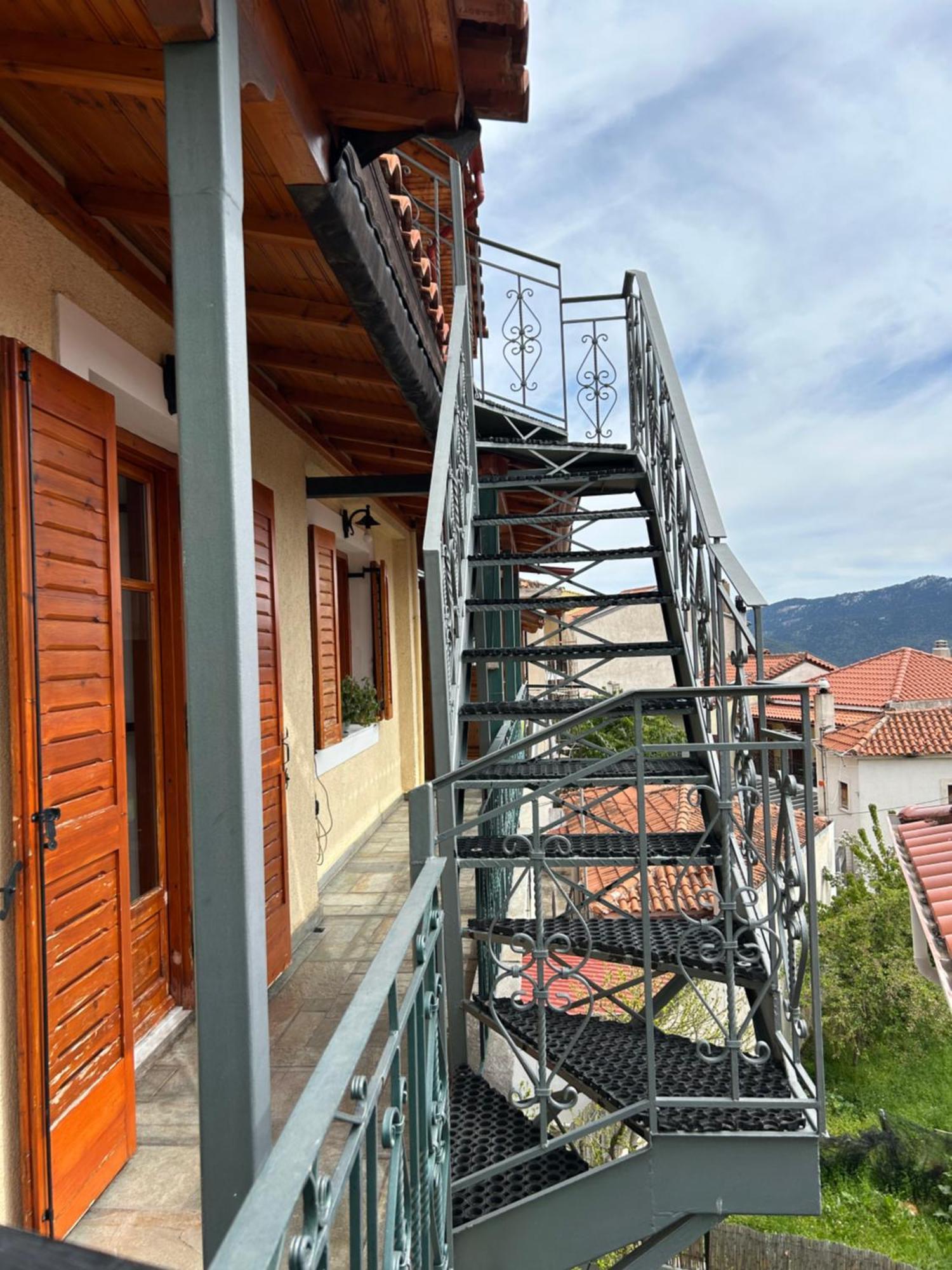 Guesthouse Doma Est 1991 Arachova Zewnętrze zdjęcie